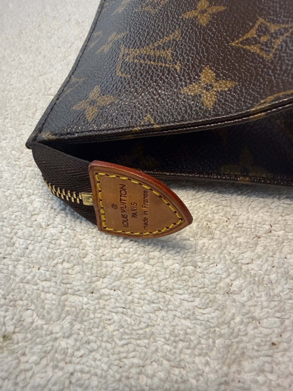 Louis Vuitton Monogram Pochette Toilette 15 M47546 Wristlet/Clutch - Picture 4 of 12